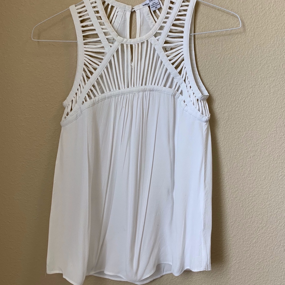 white tank